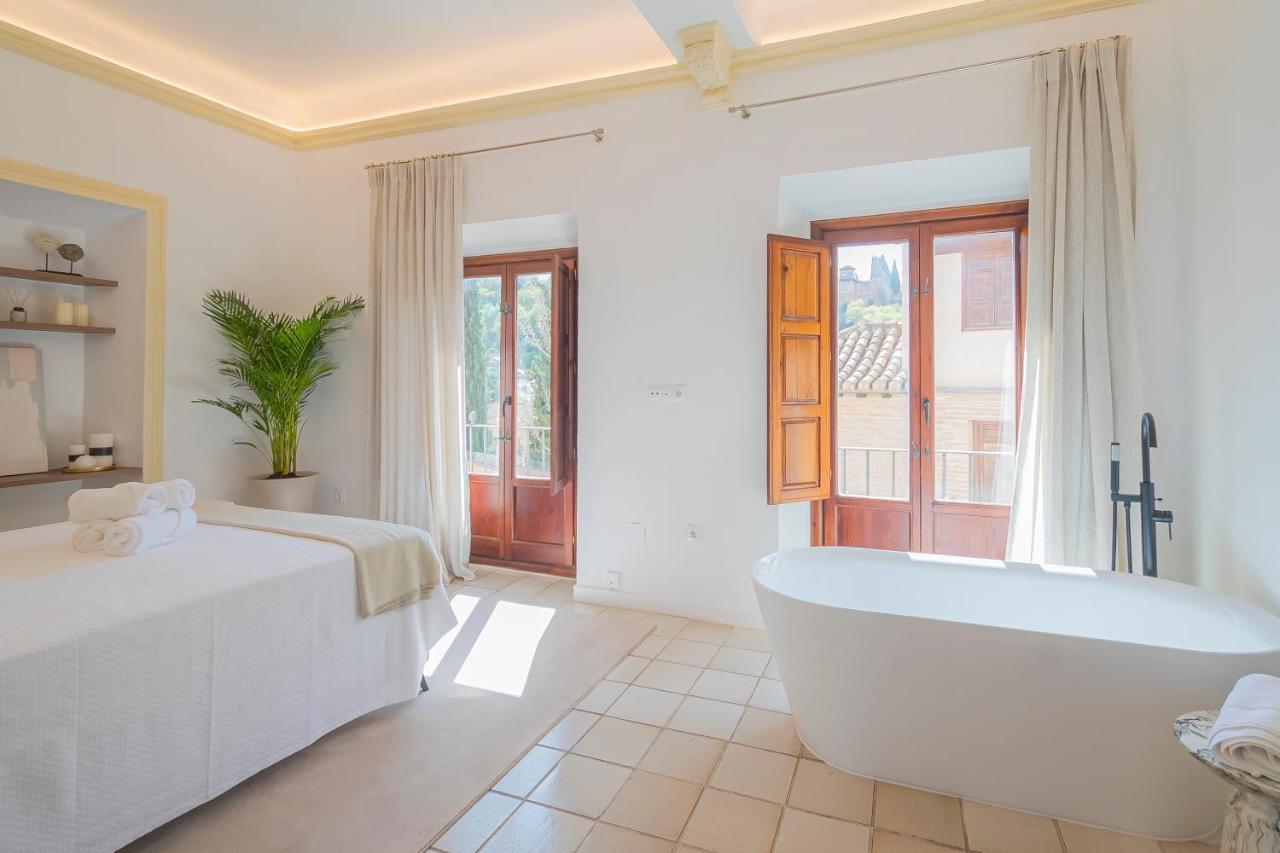 Casa De La Acequia By Florentia Homes Granada Eksteriør bilde